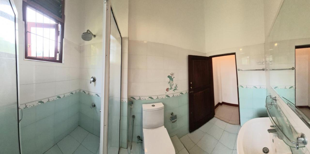 Golden Relax Villa With Pool, Restaurant & European Service Eramudugaha Εξωτερικό φωτογραφία