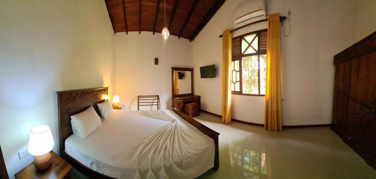 Golden Relax Villa With Pool, Restaurant & European Service Eramudugaha Εξωτερικό φωτογραφία
